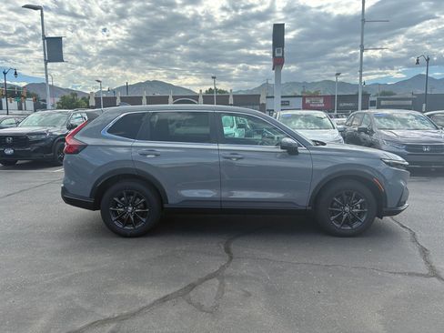 Used 2026 Honda CR-V EX-L image 2