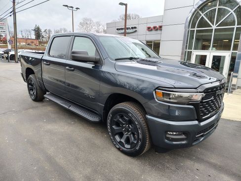 New 2026 RAM 1500 Express image 4