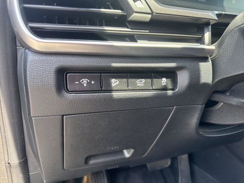 Used 2025 Kia Telluride S FWD image 17