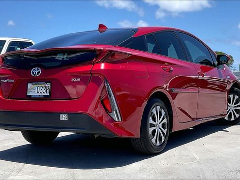 Used 2022 Toyota Prius Prime XLE FWD image 22