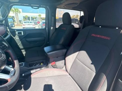 Used 2019 Jeep Wrangler Rubicon AWD/4WD image 17