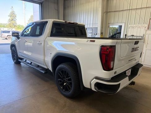 Used 2022 GMC Sierra 1500 Elevation w/ Preferred Package AWD/4WD image 8