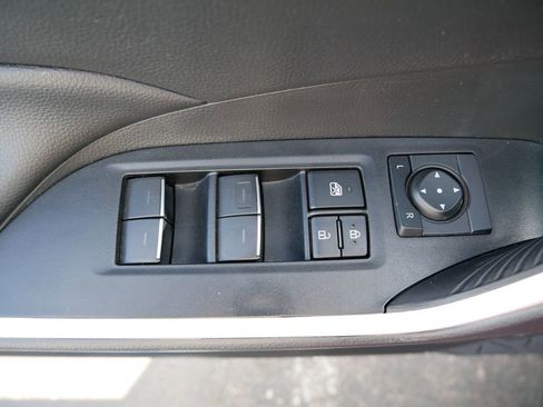 Certified 2025 Toyota RAV4 XLE AWD/4WD image 17