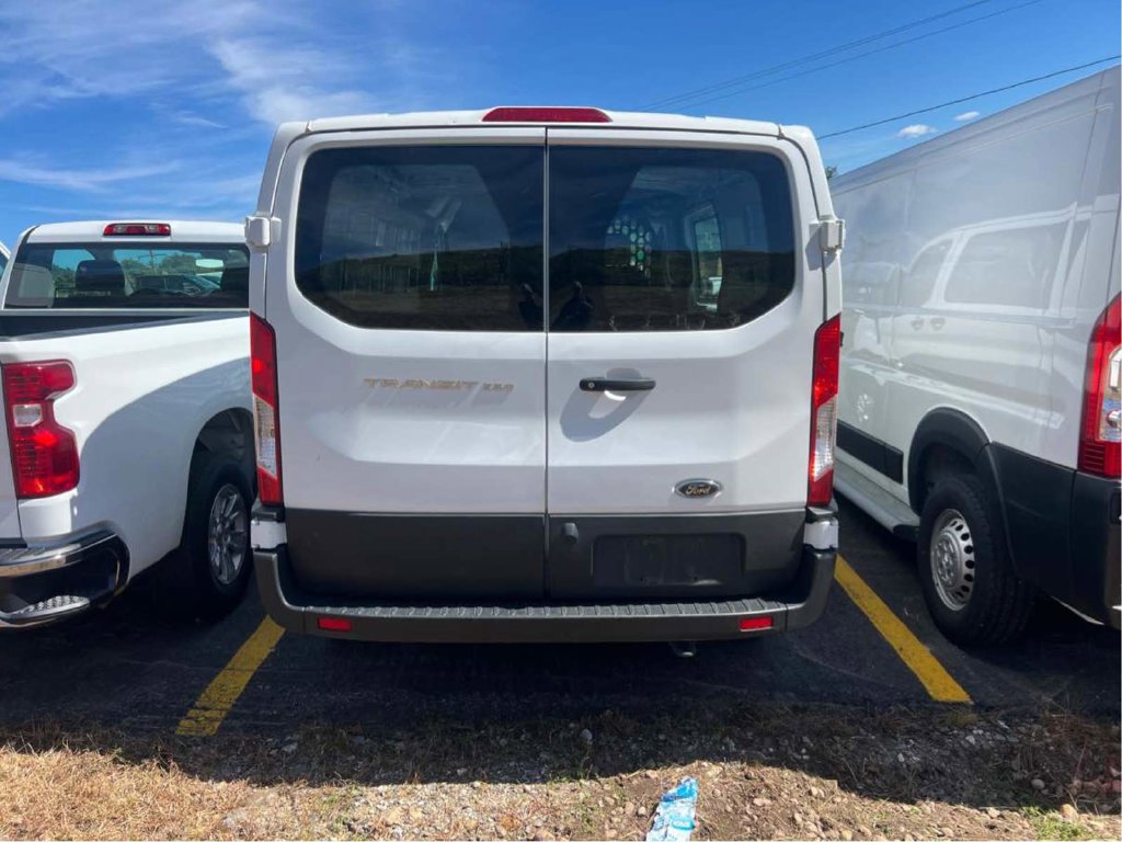 Used 2025 Ford Transit 250 Low Roof w/ Exterior Upgrade Package RWD image 5