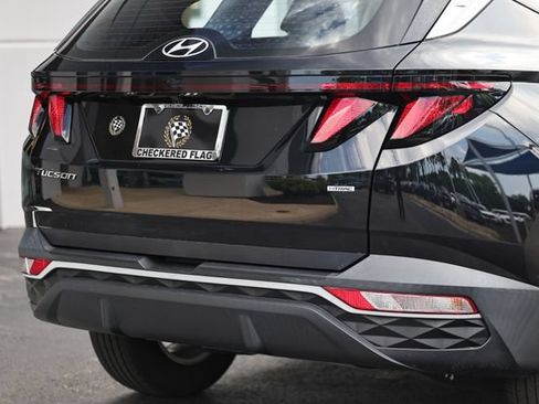 Used 2023 Hyundai Tucson SE AWD/4WD image 9