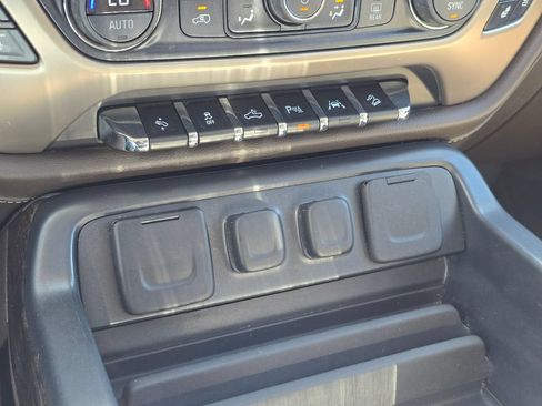 Used 2016 GMC Sierra 1500 Denali w/ Enhanced Driver Alert Package AWD/4WD image 24