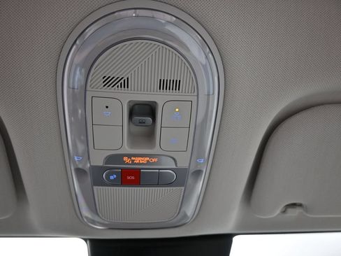 Used 2025 Hyundai Ioniq 5 Limited RWD image 27