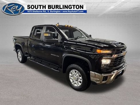 Used 2024 Chevrolet Silverado 2500 LT w/ All Star Edition AWD/4WD image 9
