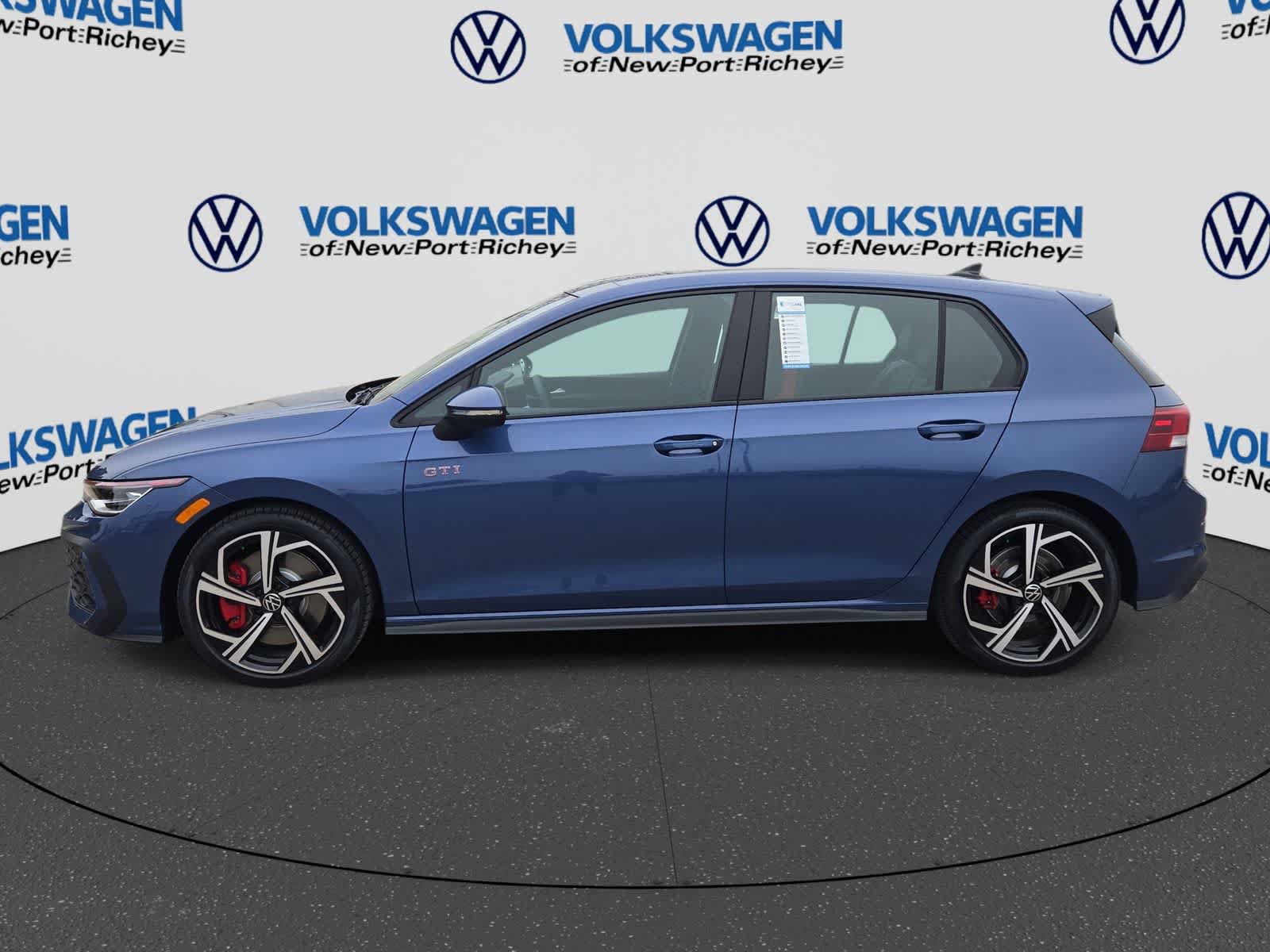 New 2026 Volkswagen GTI SE FWD image 5