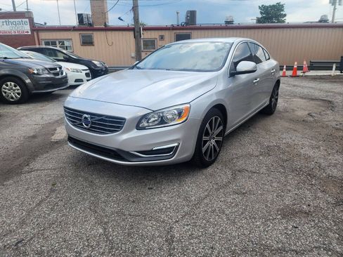 Used 2018 Volvo S60 T5 Inscription FWD image 3