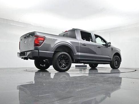 New 2026 Ford F150 XLT w/ Equipment Group 302A MID AWD/4WD image 31