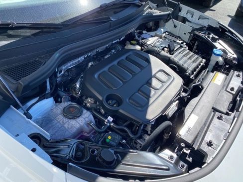 New 2025 Volkswagen Tiguan SE image 66