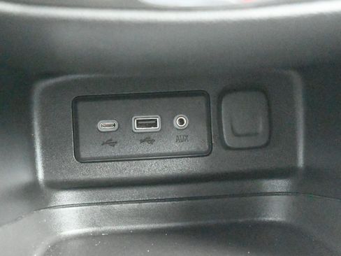 Used 2020 Chevrolet Equinox LT w/ Midnight Edition image 45