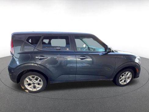 Used 2025 Kia Soul LX w/ LX Technology Package image 8