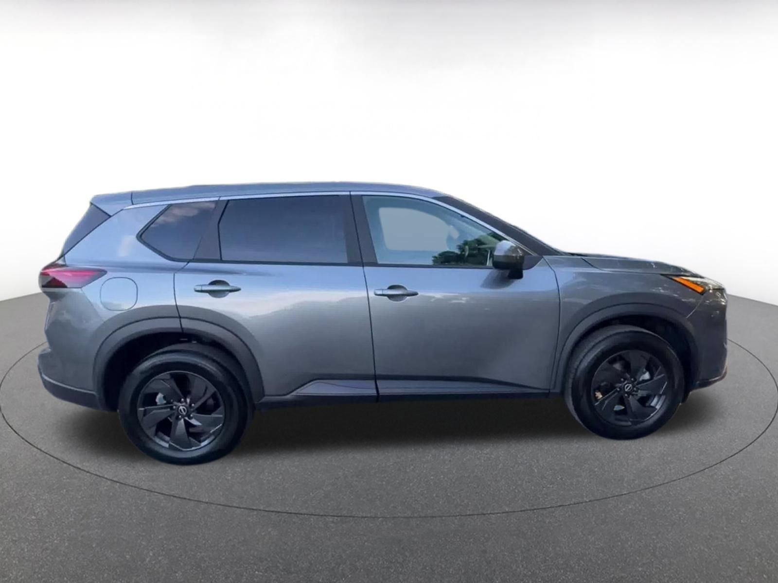 Used 2026 Nissan Rogue SV AWD/4WD image 15