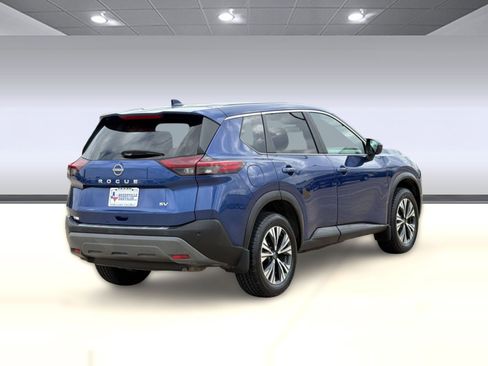Used 2023 Nissan Rogue SV image 9