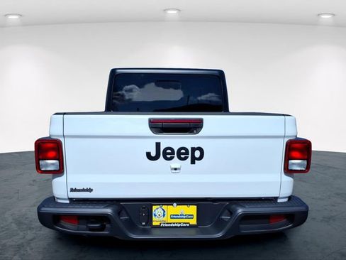 New 2026 Jeep Gladiator Sport image 8