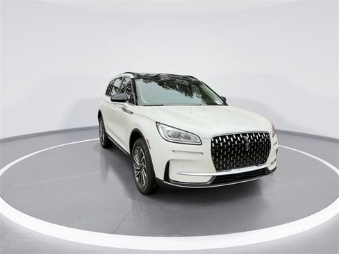 New 2026 Lincoln Corsair Reserve image 3