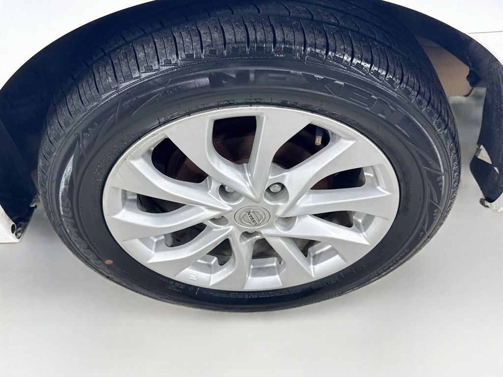 Used 2018 Nissan Sentra SV FWD image 34