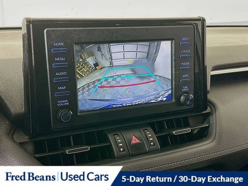 Used 2019 Toyota RAV4 XLE Premium image 14