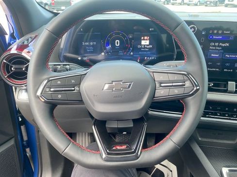 New 2026 Chevrolet Equinox RS w/ Convenience Package III FWD image 15