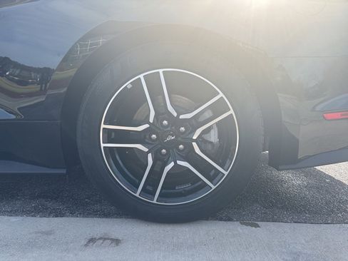 Used 2019 Ford Mustang Premium image 13