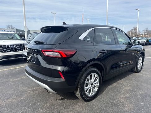 Used 2023 Ford Escape Active w/ Cold Weather Package image 7