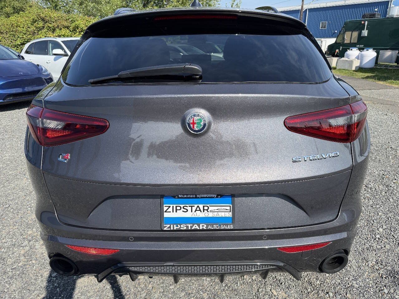 Used 2022 Alfa Romeo Stelvio Veloce AWD/4WD image 4