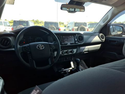 Used 2021 Toyota Tacoma SR w/ SR Convenience Package RWD image 14