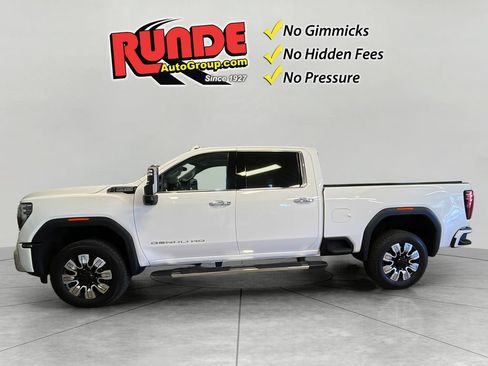 Certified 2024 GMC Sierra 2500 Denali w/ Denali Reserve Package AWD/4WD image 3