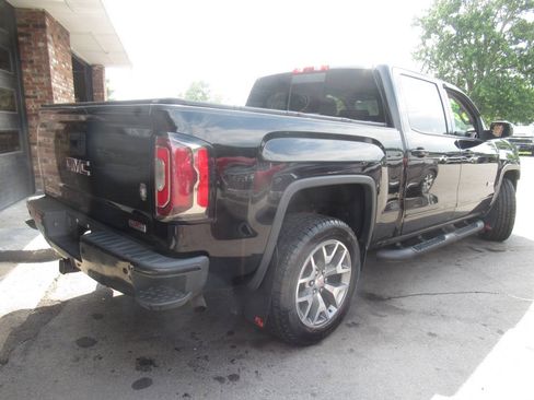 Used 2018 GMC Sierra 1500 SLT AWD/4WD image 10