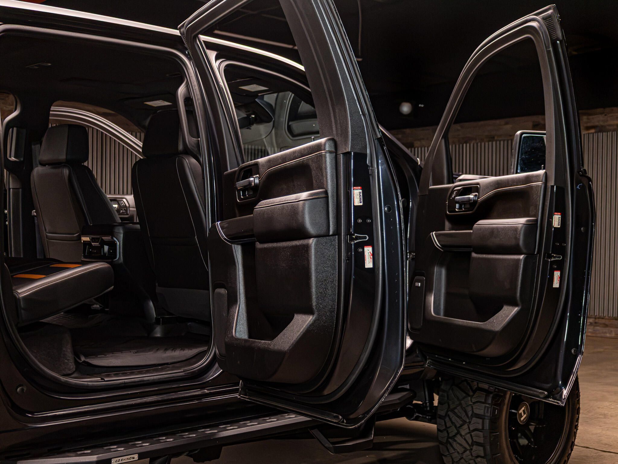 Used 2020 GMC Sierra 3500 AT4 w/ AT4 Premium Package AWD/4WD image 30