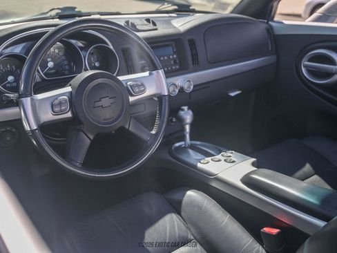 Used 2005 Chevrolet SSR image 28