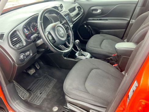 Used 2020 Jeep Renegade Altitude image 10