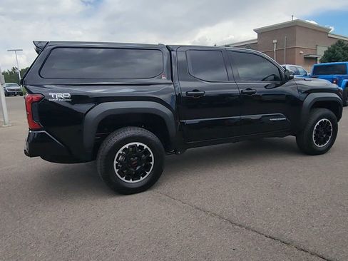 Used 2026 Toyota Tacoma TRD Off-Road w/ TRD Off Road Upgrade Package AWD/4WD image 10