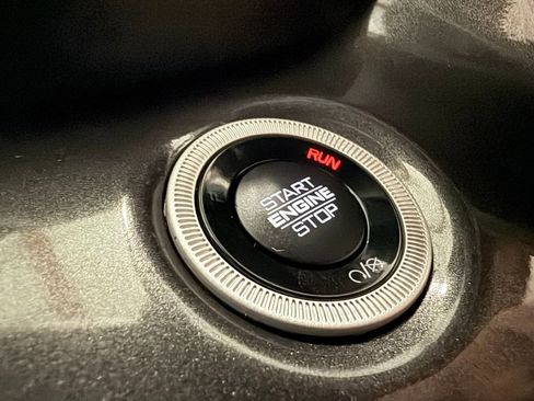 Used 2022 Jeep Grand Cherokee Altitude image 26