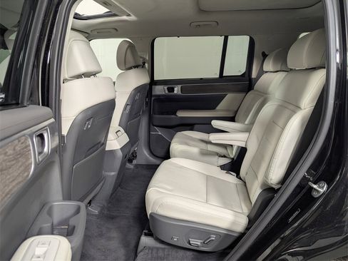 Used 2024 Hyundai Santa Fe Calligraphy image 23