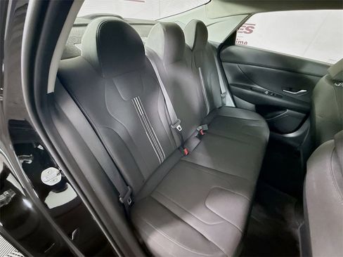 Certified 2023 Hyundai Elantra Blue image 29