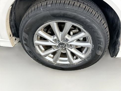 Used 2025 MAZDA CX-5 AWD 2.5 S w/ Preferred Package image 11