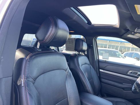 Used 2017 Ford Explorer Sport w/ Equipment Group 401A image 32