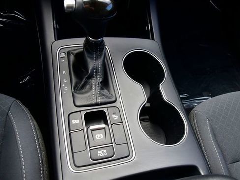 Certified 2018 Kia Sorento LX w/ LX V6 Convenience Package image 23