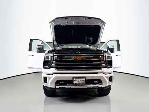 Used 2024 Chevrolet Silverado 3500 High Country w/ High Country Premium Package AWD/4WD image 24