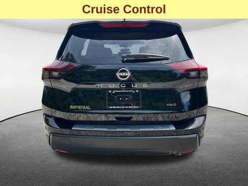 Used 2024 Nissan Rogue S AWD/4WD image 11