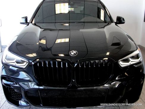 Used 2022 BMW X5 xDrive40i w/ M Sport Package AWD/4WD image 17