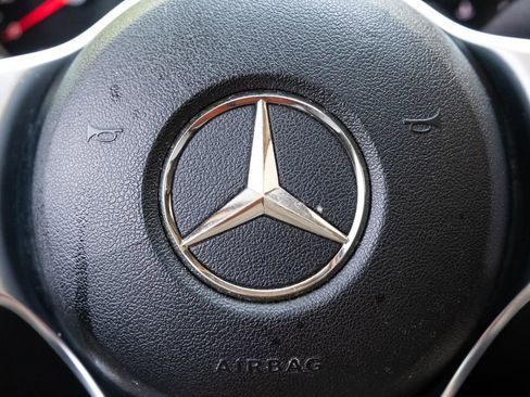 Used 2019 Mercedes-Benz C 300 Sedan image 21