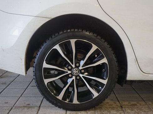 Used 2017 Toyota Corolla SE image 26