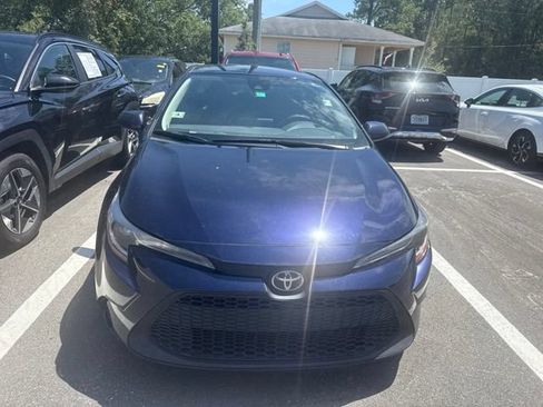 Used 2022 Toyota Corolla L FWD image 2