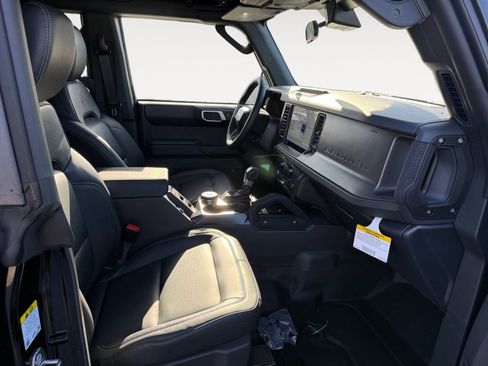 New 2026 Ford Bronco Badlands image 19
