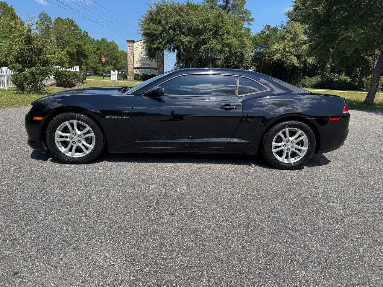 Used 2015 Chevrolet Camaro LS RWD image 3