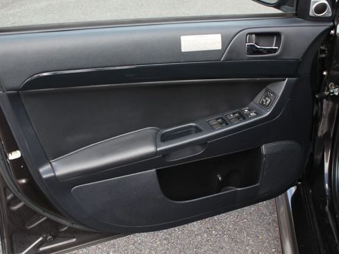 Used 2014 Mitsubishi Lancer Evolution GSR image 11